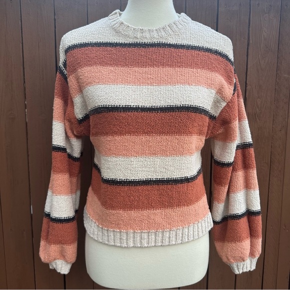 Billabong | Size Large Striped Crop Sweater - Picture 4 of 14
